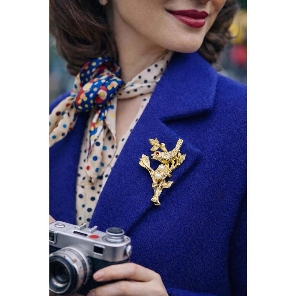 Vintage 1950s Gold-Tone Bird Brooch With Faux Pearls & Red Eye, 1x1.5”